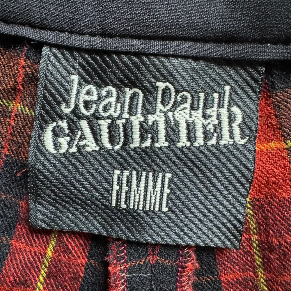 Pants - Picture 8 of 11
